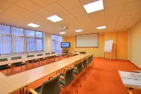 Hotel Globus Hotels in Pruhonice