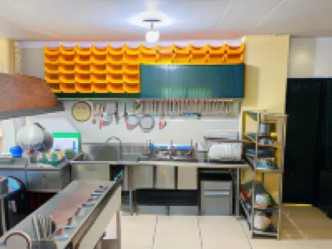 Camp Backpackers Port Barton