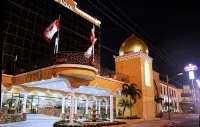 Grand Royal Tampico Hotels near Suburbia