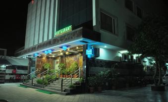 Hotel Basera Brij Bhoomi Vrindavan