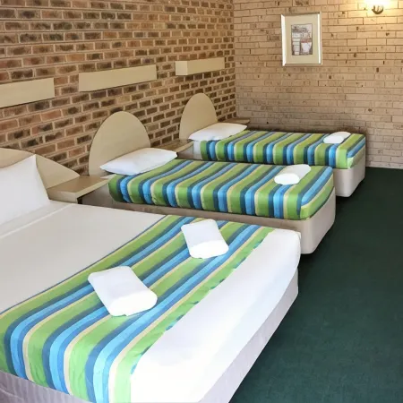 Castle Motor Lodge