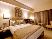 Sai Palace Grand, Malad Hotels in der Nähe von Strand Aksa