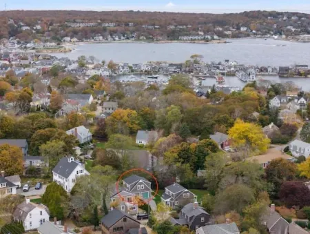 NEW Rockport Studio · Walk to Bearskin Neck · Reserved Parking Отели рядом с достопримечательностью «Motif #1»