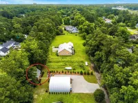 Near Wrightsville Beach! Cozy, Coastal Cottage w/King Br~FirePit~Outdoor Shower.