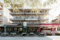 Aqua Beachfront Elegant Hotel Các khách sạn ở Olympiaki Akti