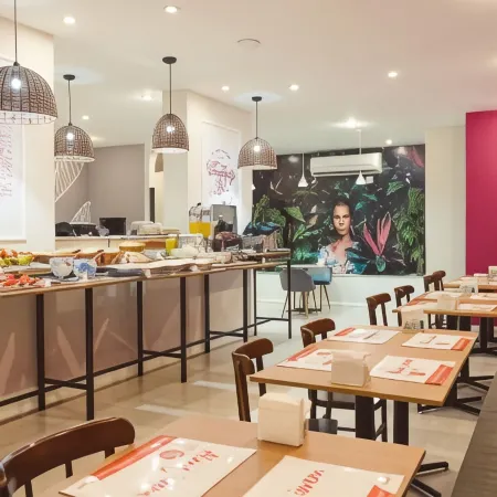 CLH Suites Domingos Ferreira