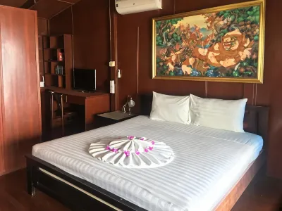 Bangpo Village Hotels in Bang Por