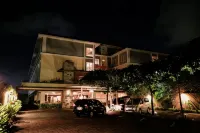 더 카나 쿠타 호텔 Bali Underwater Scooter 주변 호텔