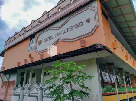 Hotel Makatembo Tomohon Mitra RedDoorz Отели в г. Mandolang