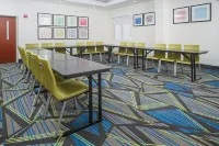 홀리데이 인 익스프레스 클레이턴 사우스이스트 롤리