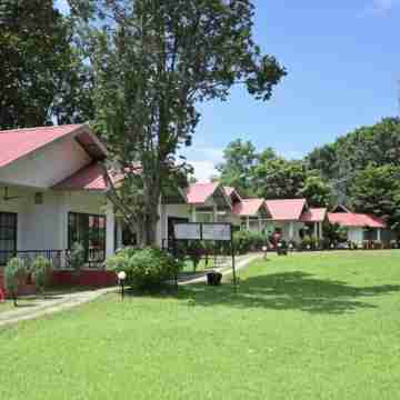 Kaziranga Golf Resort Hotel Exterior
