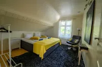 Charming 4-Bedroom Apartment in Central Stavanger - balcony