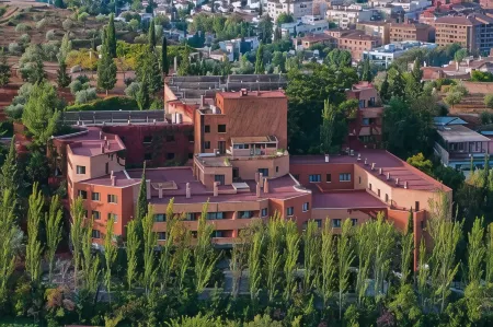 Porcel Alixares Отели в г. Кентар