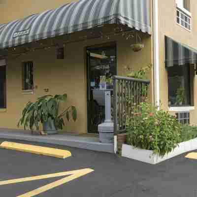 Cabarrus Inn Hotel Exterior