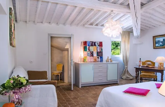 多曼因雷吉斯弗雷雷斯住宿加早餐旅館