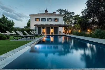 Hôtel Villa Alexandre Hotels in Saint-Jean-d'Ardières