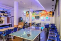 Hotel Ibis Budget Porto Gaia - breakfast