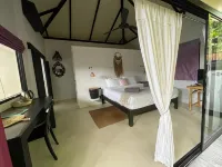 Jade Cottages