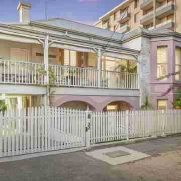 Arundel's Boutique Accommodation Hotel Exterior