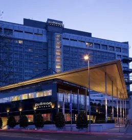 พูลแมน โคโลญจน์