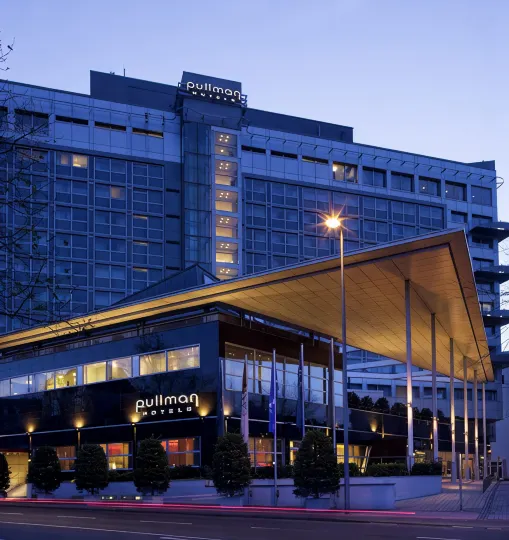 พูลแมน โคโลญจน์