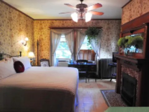 シャンペーン ガーデン イン