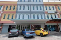 RedDoorz @ Nagoya Indah Batam Hotel di Lubuk Baja