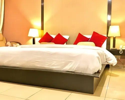 Hotel Grand Inn Hotels near Guddi Ground
