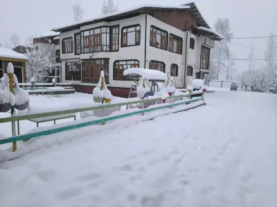 Gulsitara Resorts-Gulmarg Hotels in Gulmarg