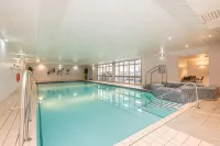 New Place - С бассейном