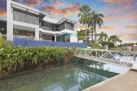 Zenlux 濱水豪宅無邊泳池影院 貝維尤住宿飯店