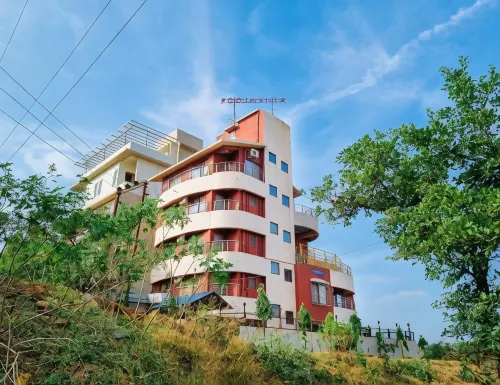 Pooja Villa Suites-Rooms and Pool, Igatpuri - Villas