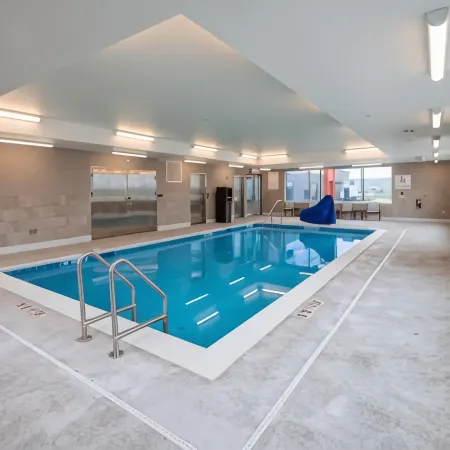 avid hotel CEDAR RAPIDS SOUTH - ARPT AREA by IHG
