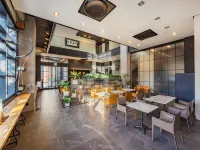 THE HONG C Gangneung Hotels near Tenpeuro