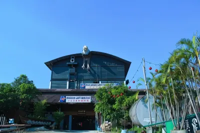 The Happy 8 Retreat @ Kuala Sepetang Hotels near Kuala Sepetang Port