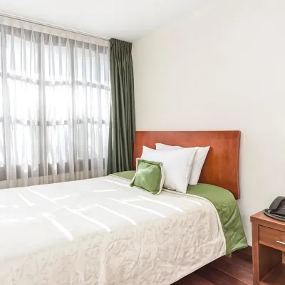 أوتيل بورتوفينو Hotels near ملعب إل كامبين