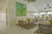 Fantastic Golf-View Villa. W/ Jacuzzi, Maid