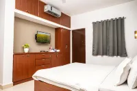 Vintage Beach Resort Hotels in Cola