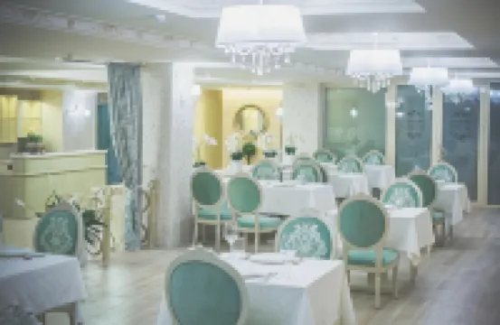 Bristol Central Park Hotel