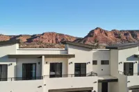 Grand Circle GetAway at Crimson Rocks