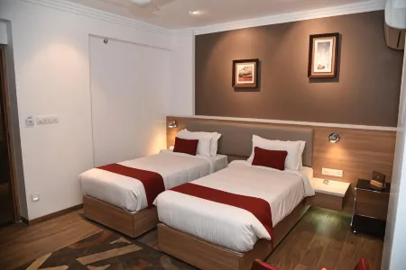 赫米蒂奇城市酒店