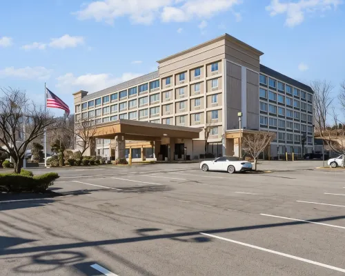 Executive Inn - Fort Lee Hotels near حديقة كوفنت