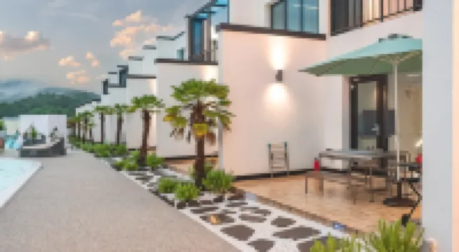 Yeosu Cave Pool Villa