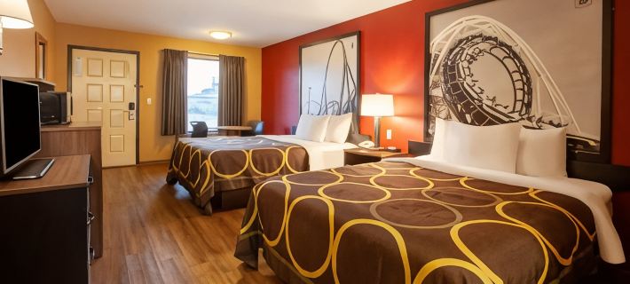 Super 8 by Wyndham Sandusky Hotels in Sandusky