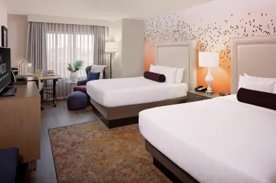 Hotel Indigo AUSTIN DOWNTOWN - UNIVERSITY by IHG Hotels near Texas Capitol