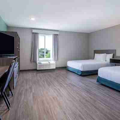 ECHO Suites Extended Stay by Wyndham Johnson City Medical CR Rooms