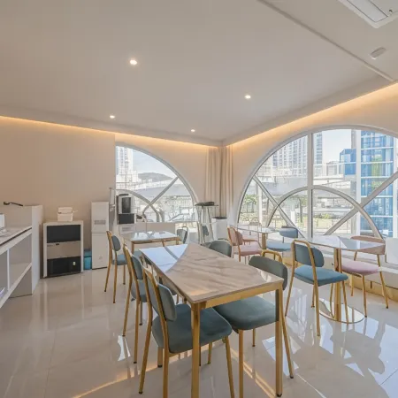 Munhyeon Signature Denbasta Hotel Отели рядом с достопримечательностью «Улица ювелирных магазинов»