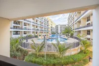 Condominium With Gym and TCR Pool Hotel di 