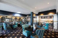 Flannery's Hotel - breakfast