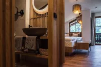 Bergrose Hideaway Hotels in Strobl